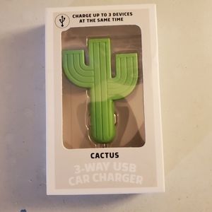Kikkerland 3-way car charger